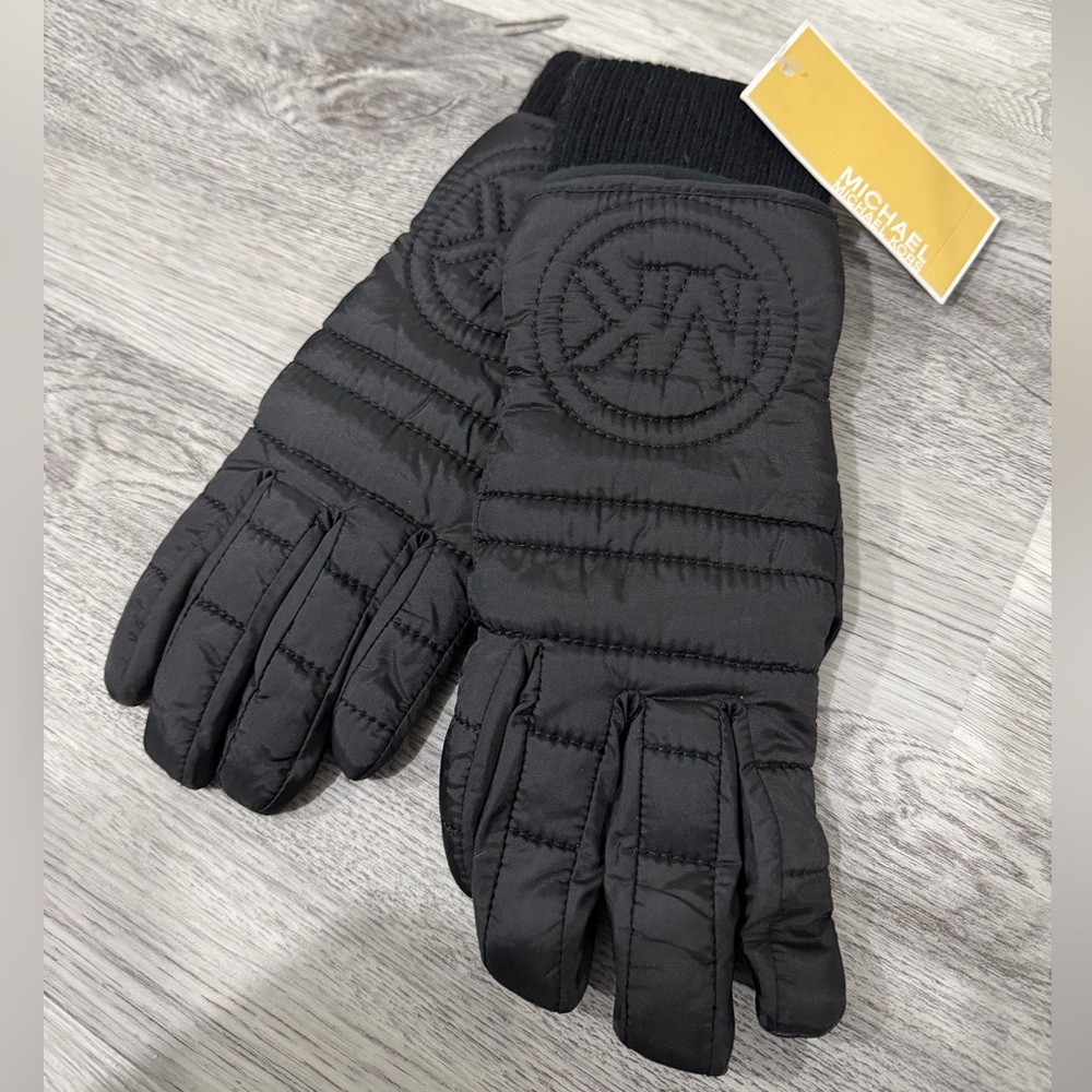 Michael Kors Women’s Black Quilted Gloves